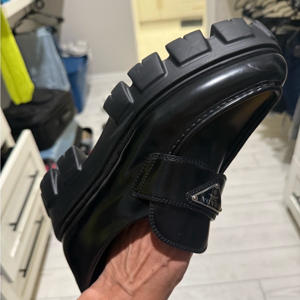 Prada Monolith Pointy women shoes - Picture 3 of 11